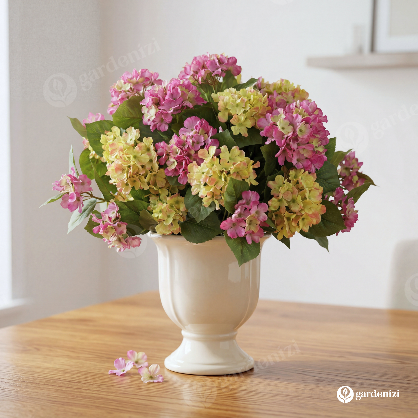 Grand Hydrangea Urn Filler • Gardenizi